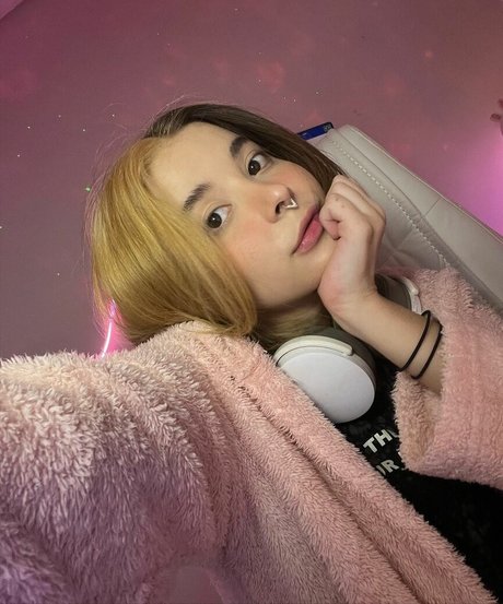 Thaiga nice model pics