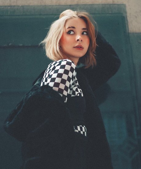 big tits riding onlyfans art porn picture