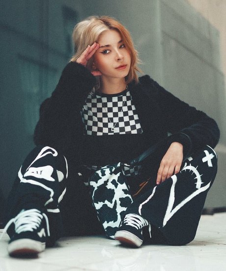 Thaiga pornographic model photo