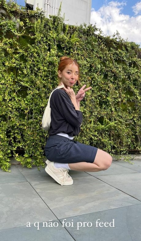 Thaiga art actress galleries