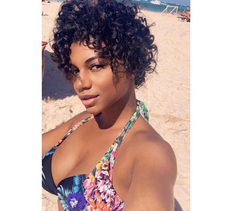 Taylor Rooks model nude picture