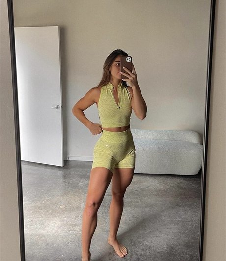 Kylie Holbeck model free archive