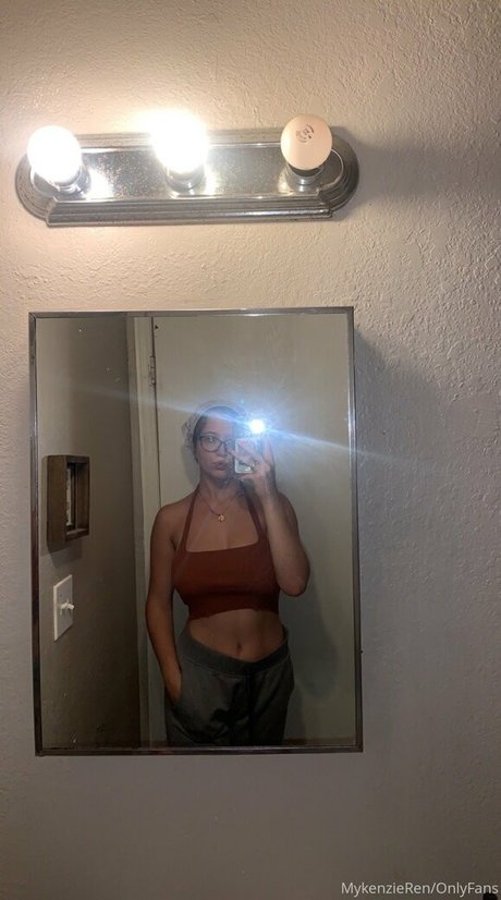 busty mom onlyfans exclusive images