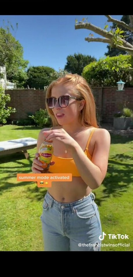 Rosyshimmer xxx actress archive