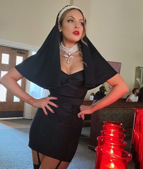 nerdy teen onlyfans hot nude pic