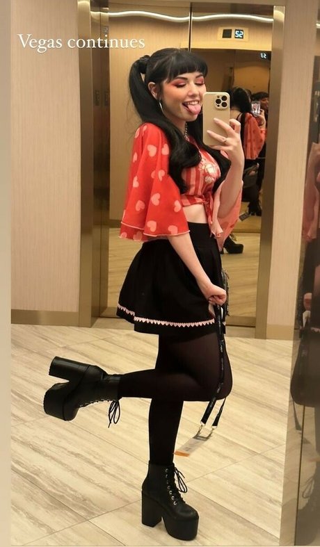 NotSaige pornstar erotic img