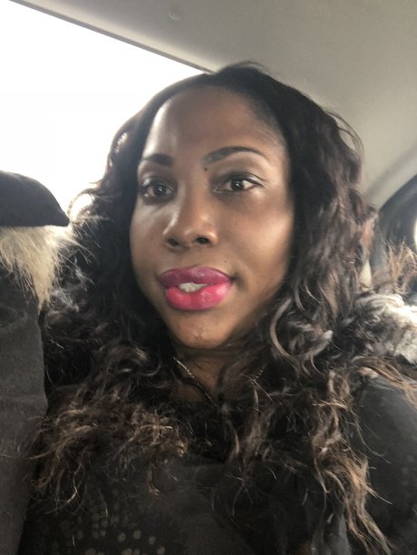 nikkiww2 free actress galleries