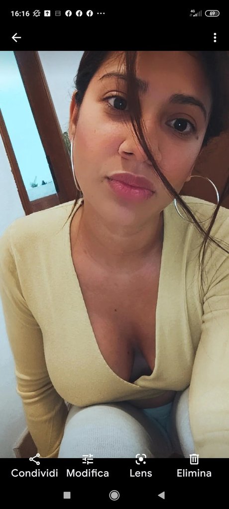 Onlyfansitaliana erotic star pics