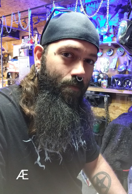 Sasquatch top actress picture