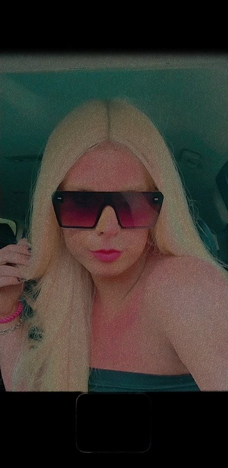 Bradley Colin Lee exclusive actress images