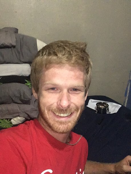 Dustin Menchue sex model galleries