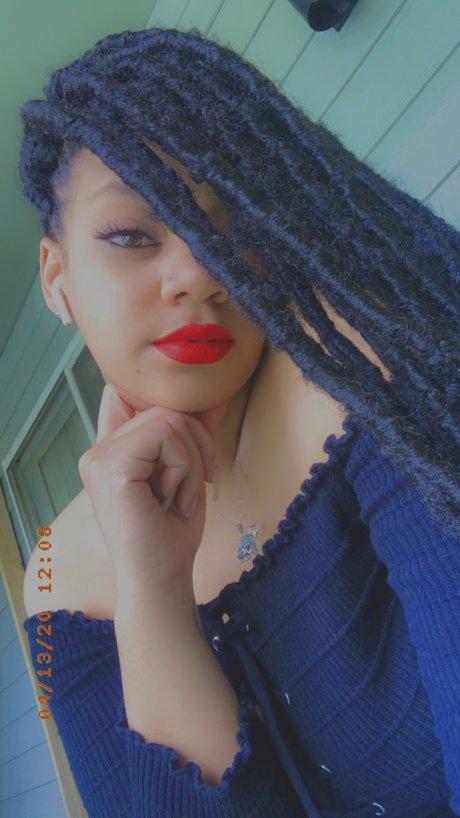 asian young onlyfans pretty image