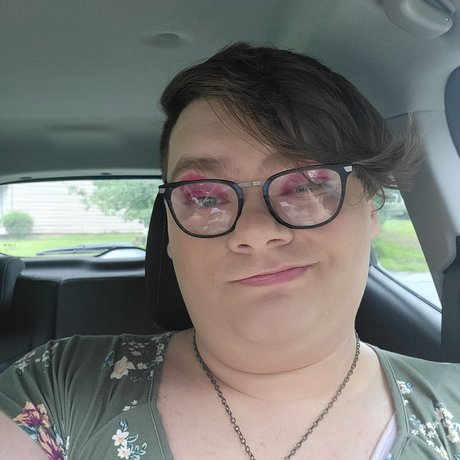 Pup Lace pornstar sexy pic