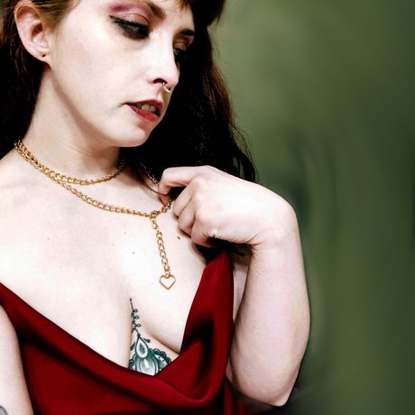 Prunkle art actress gallery