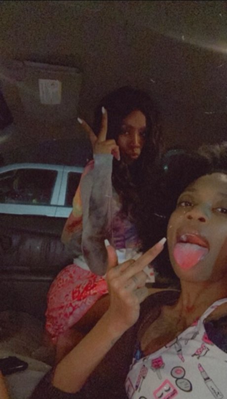 2N s model beautiful pic