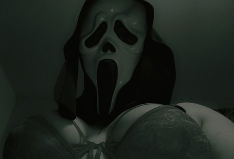 curvy shemale onlyfans porn pictures