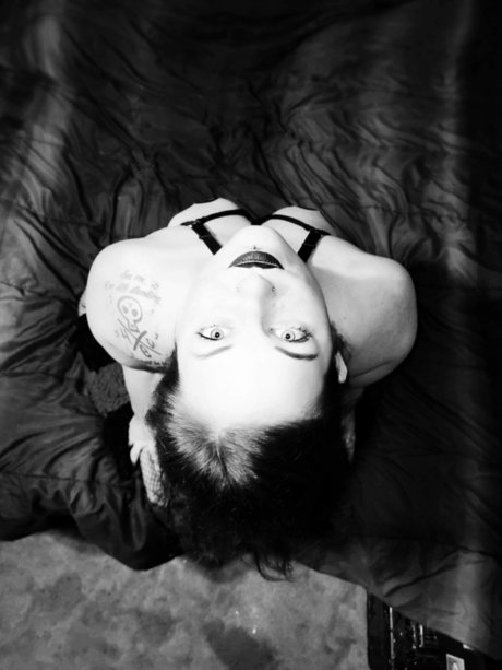 Riot 95 xxx model pictures