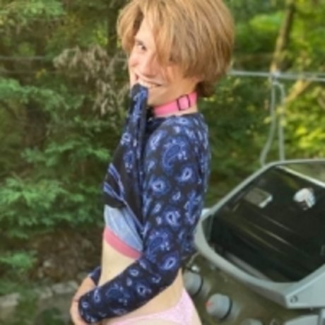 Riley Union pornstar exclusive photo