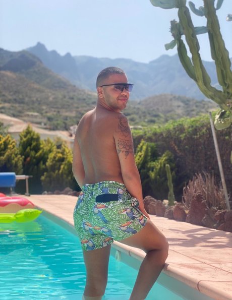 Marcos Pe a star naked galleries