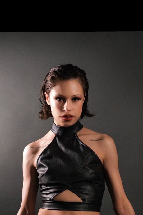 Thee Pearl star high quality image