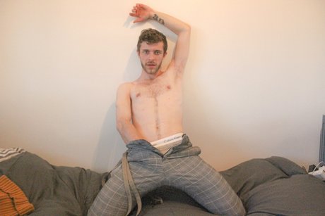 Robin Heartz_ star erotic pic