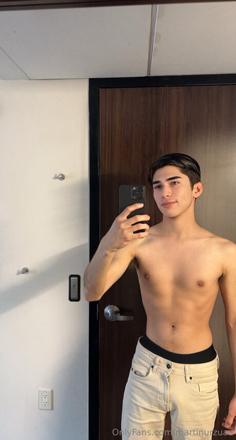 Martin Urzua top actress photo