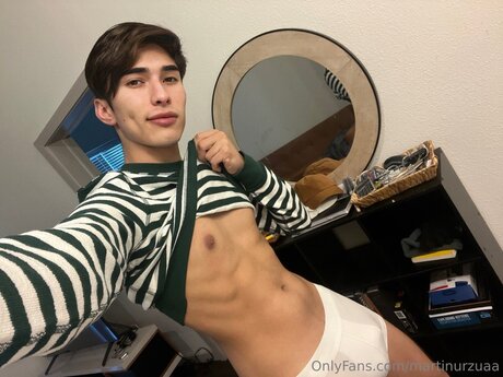 Martin Urzua model pretty img