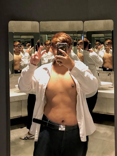 Bear Top BKK star sexy archive