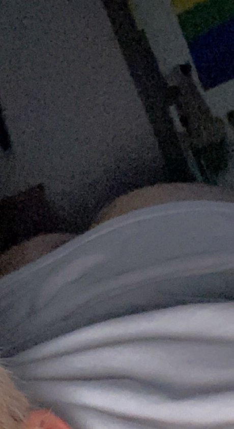 Bottom Energy star erotic image