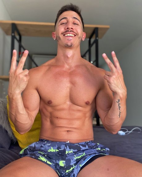 Joan Wolfie 0_ model sex image