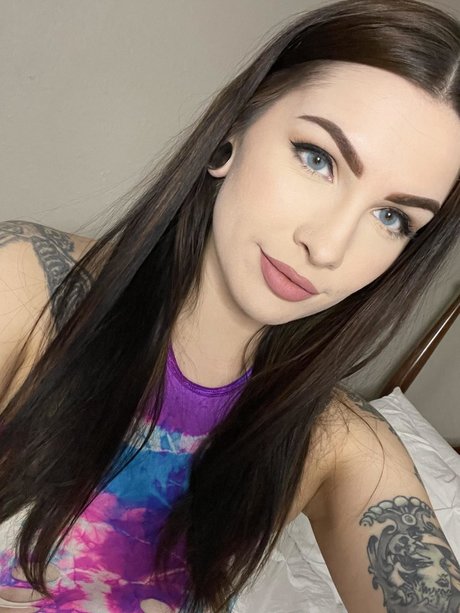 models onlyfans erotic pic