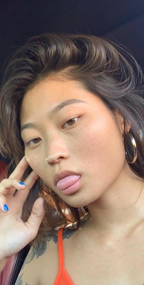 Mae Col star sex pics