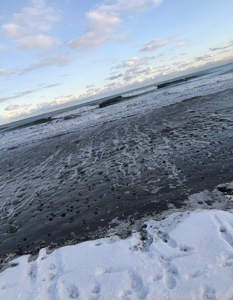 ashleyfires hot actress pictures