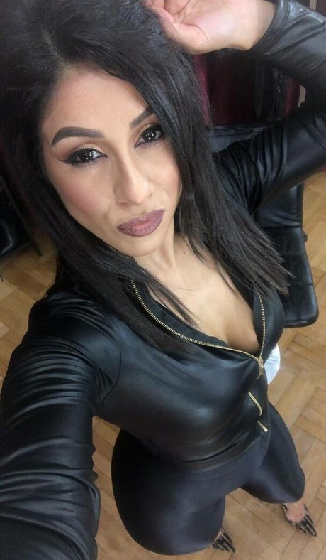 Puffy Love model sex galleries