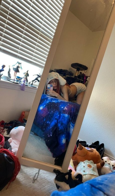 Monetforma pornstar nudes archive