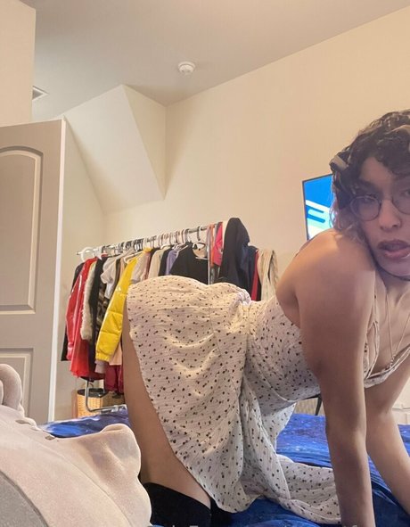 Monetforma star porn picture