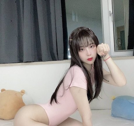 gloryhole wife onlyfans beautiful picture