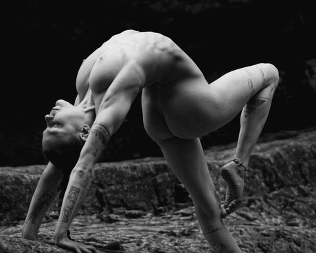 Stefanie Millinger erotic model pic