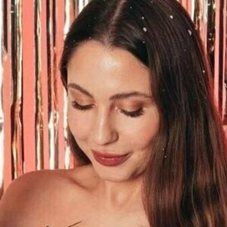 leeloo lee pornstar adult photos