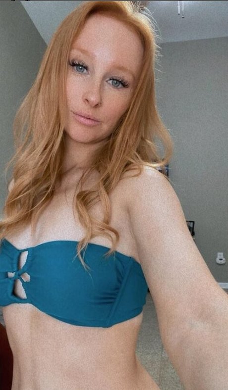 Michaela Mullins hd actress photos