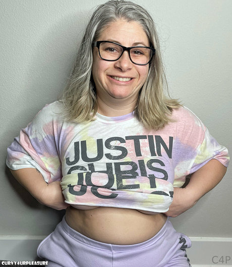 curvy4urpleasure model free photos