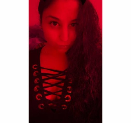 little__satan__lady pretty model archive