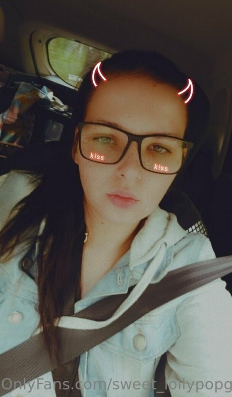 sweet lollypopgirl model adult pics