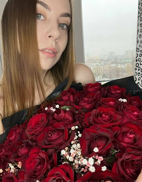 leeeeyyyla star hot gallery