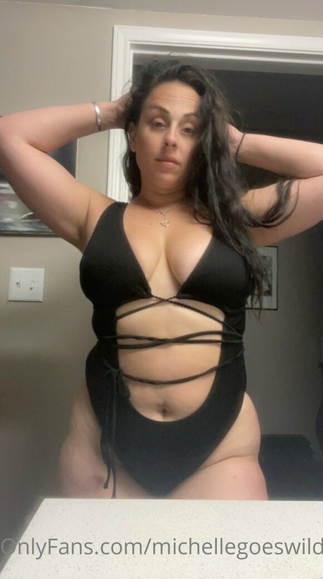 asian brunette onlyfans free image