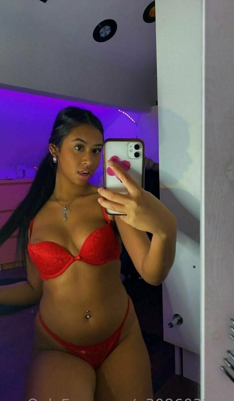 Yourkarina model naked galleries