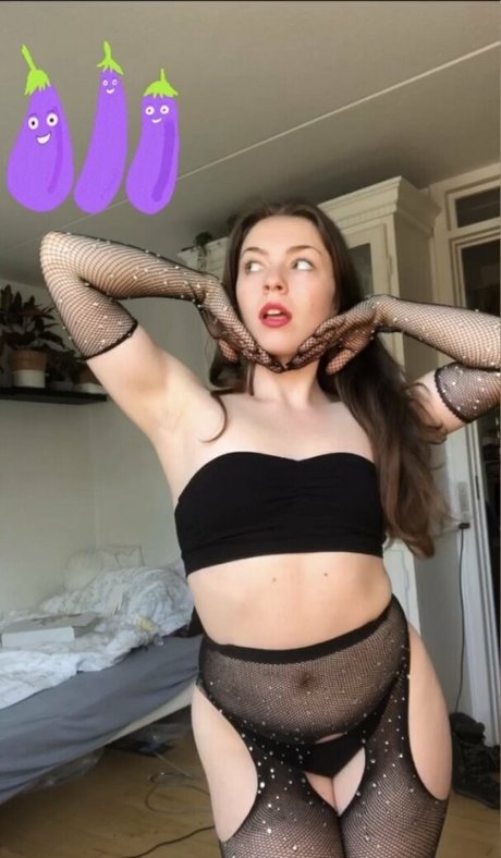 petite slut onlyfans xxx gallery