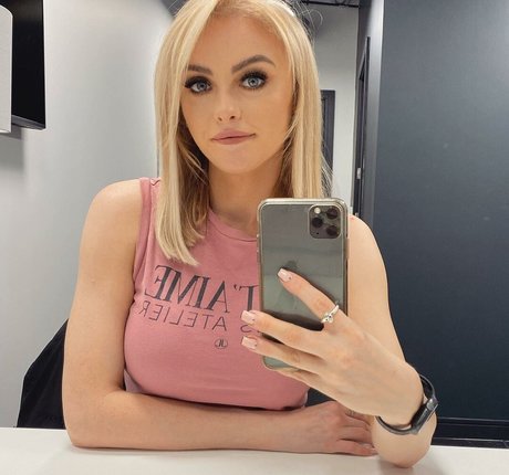 Katie McGlynn hot model archive