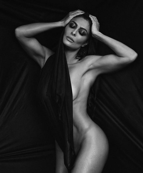 Juliana Paes xxx model picture