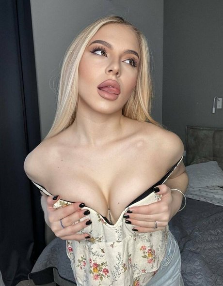 abellamurr actress photo